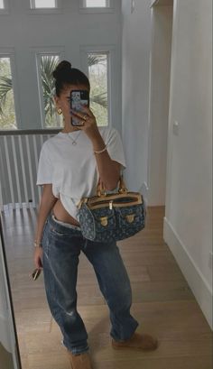 Kat Castellano Outfits, Inspi Outfit, Stile Kylie Jenner, Uni Fits, Classy Fits, Paris Mode, Inspo Pics, Neue Outfits, Outfit Jeans