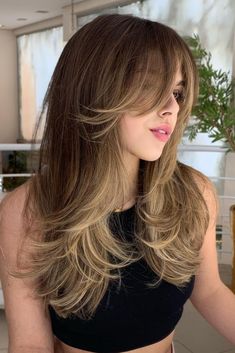 Butterfly Hairstyle, Summer Hair Trends, Constant Headaches, Trending Haircuts, Medium Hair Cuts, Layered Hair