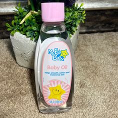 Yes Baby Oil! Great For Babies And Moisturizing Their Pure Skin And Hair. Rub Your Babies Down They Will Love It! Baby Oil Uses, Yes Baby, Girl Products, Pure Skin, Abs Workout Gym, Oil Color, Hair Help, Kids Bath, Baby Oil