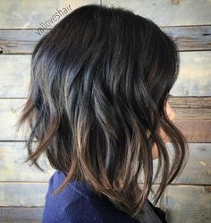 Layered Lob With Highlights Wavy Bob Long, Messy Bob Haircut, Beige Blond, Messy Bob Hairstyles, Thick Hair Cuts, Hair Balayage, Wavy Bobs