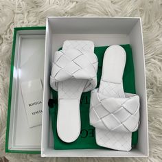 Brand New Never Before Worn Bottega Veneta Lido White Flat Sandals. Comes In Original Packaging As Shown In Picture. Size 39. Bottega Sandals, Bottega Slides, White Bottega Bag, Bottega Stretch Sandal, White Bottega Veneta Shoes, Bottega Veneta Sandals, Feather Sandals, Bottega Veneta Shoes, Slider Sandals