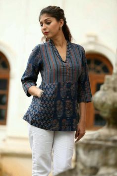 V Neck Kurthi Models Latest, Lapel Top, Stylish Tops For Women, Short Kurta, Kurti Patterns