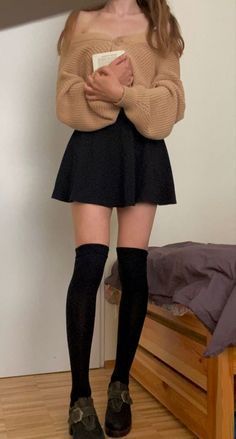 Autumn Skirt Outfits 2024, Autumn Skirt, Nyc Fits, Female Outfits, Fall Outfit Ideas