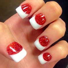 Christmas Candy Cane inspired nails Nails Christmas Candy Cane, Christmas Ombre Nails, Vs Nails, Christmas Nails Santa, Acrylic Nails Christmas, Alabama Clothes, Rodeo Nails, Flare Nails, Christmas Nails Diy