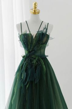 Prom Dress Green, A Line Prom Dress, Graduation Party Dresses, Crystal Reed, Green Tulle, A Line Evening Dress, Spaghetti Strap Prom Dress, Purple Prom Dress