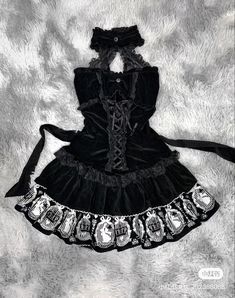 Goth Lolli Style, Gothic Outfits, Goth Outfits, Really Cute Outfits, Cosplay Outfits, Edgy Outfits, Gothic Lolita, Lolita Fashion, Types Of Fashion Styles