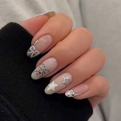 Erica Ha, Nessa Nails, Bow Nail Designs, Nails Marble, New Years Nails, Bow Nails, Quartz Nails, Aura Nails, Chrome Nails Designs