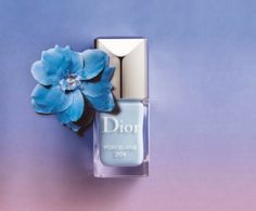 Sugared-almond nails A play on texture inspired by the porcelain and china of the 18th century, the Dior Vernis Trianon Éditionnail lacquer looks matte on application before revealing a completely new pearl-frosteffect. Out in the garden, Dior explores the seasonal floral hues of cornflower (Porcelaine), softpeach (Bouquet), and pure fuchsia (Bloom). https://www.facebook.com/media/set/?set=a.10151843928447653.1073741991.92433347652&type=3 Nail Polish Product Photography, Polish Photography, Nail Polish Product, Beauty Cosmetics Design, Dior Nail Polish, Dior Nails, Photography Spring, Blue Nail Polish, Cosmetic Design