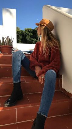 image 0 Orange Sweater Outfit, Chunky Sweater Outfit, White Chunky Sweater, Brown To Blonde Balayage, Smart Casual Women Outfits, Casual Women Outfits, Burnt Orange Sweater, Fall O, Smart Casual Women