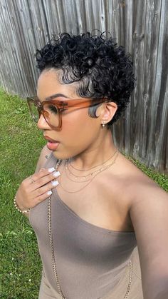 Big Chop Hairstyles, Big Chop Natural Hair, The Big Chop, Curly Pixie Haircuts, Natural Curly Hair Cuts, Natural Hair Cuts