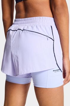 Activewear Details, Sports Wear Women, Women Design, Running Shorts Women, Sport Style, Contrast Piping, Navy Blazer, Sports Leggings, Trail Running