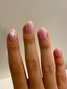 nails ideas inspo inspiration design pink natural teenage star simple korean cute aesthetic white long oval summer spring that girl manicure Korean Cute Aesthetic, Star Simple, Beauty Hacks Nails, Korean Nails, Aesthetic White, Star Nails, Oval Nails, Girls Nails, Simple Nail Designs