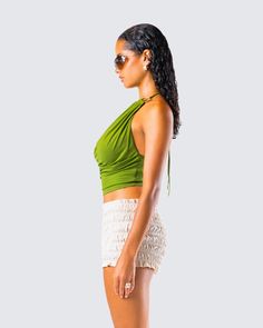 Leavin’ everyone green with envy when you walk in wearing this top is inevitable 😊 Made from slinky jersey knit fabric and complete with a metal O-ring, a low cowl neck, and halter ties for a versatile and chic closet essential 💚 Chic Closet, Neck Halter Top, Black Off Shoulder, Closet Essentials, Green With Envy, Graphic Top, White Jersey, Jersey Knit Fabric, Pocket Pants