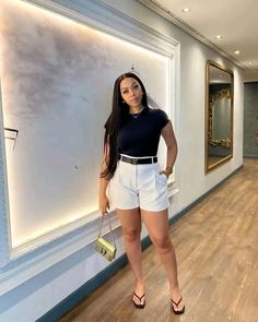 streetwear outfits Corporate Baddie Outfits, Corporate Baddie, Look Zara, Formal Shorts, Classy Summer Outfits, Streetwear Essentials, Branding Tips, Classy Casual Outfits, Classy Casual