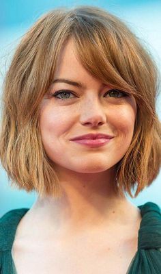 Round Face With Bangs, Round Faces With Bangs, Round Face Celebrities, Short Hairstyles For Round Faces, Bob Hairstyles For Round Face, Color Rubio, Bangs For Round Face, Bob Hairstyles With Bangs, Easy Hairstyles For Medium Hair