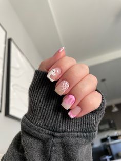 Pretty Nails For Halloween, Acrylic Nails Halloween Short, Halloween Nails 2023 Pink, October Nail Inspo Short, Halloween Short Acrylics, Short Square Trendy Nails, Halloween Pink Nails Short, Halloween Nails Shellac Short, White Halloween Nail Ideas