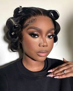 @christelkbeauty @sxrenao Makeup Looks On Black Women, Makeup Looks Black Women, Client Makeup, Full Glam Makeup, Graduation Hair, Woc Makeup, Artist Ideas, 25 Birthday