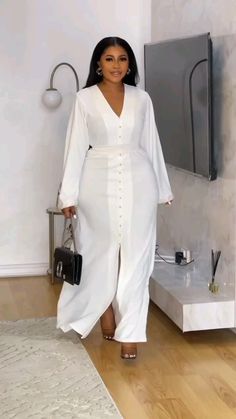 Ladies Material Styles, 3pcs Dress For Women, White Boubou Gown Styles, Nice Ankara Gown Styles, White Boubou Styles For Women, Gowns Dresses Elegant Classy Simple, Simple Dinner Wear For Ladies, White Dress Outfit Classy Elegant, White Gown Styles For Ladies