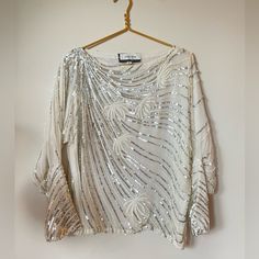 Vintage 1980s Neiman Marcus White Silver And Sequin Long Sleeve Blouse - Size Large Excellent Party Piece And Is In Wonderful Condition! Sequin Beading, White Silver, Vintage Tops, Neiman Marcus, Sleeve Blouse, Sequin, Long Sleeve Blouse, Top Blouse, Womens Tops