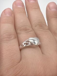 This ring is a discreet way to keep your loved one close to you forever. The ring unscrews on the side to reveal a tiny compartment where the ashes can be put to rest.  Engraving is also available. ✿ The ring urn  can be engraved inside, up to 3 characters; Free of charge; ✿ The ring comes with a free funnel kit and gift box.  ✿ Product - Size: comes in size 4,5 6,7,8,9, ✿ Processing - Time Orders will have a 24 hours processing time. Orders are shipped via USPS First Class and include tracking Cremation Ring, Silver Heart Ring, 3 Characters, Keepsake Urns, Filigree Design, Memorial Keepsakes, Memorial Jewelry, Sterling Silver Heart, Body Spray