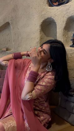 Girl In Traditional Aesthetic, Traditional Desi Outfits, Aesthetic Desi Photoshoot, Pink Lehenga Aesthetic, Desi Pose Ideas, Festive Looks Indian, Desi Aesthetic Poses, Lehenga Poses For Photoshoot