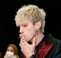 Hiar Style, Colson Baker, Blonde Guys, Cut My Hair, Haircuts For Men, Favorite Person, Punk Rock, Hair Inspo, Mens Hairstyles