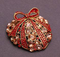 "Spectacular piece from Heidi Daus! Measures about: 2 1/4\" W x 2 1/4\" H Brand new without tag." Heidi Daus Jewelry, Heidi Daus, Brooch Pin, Gift Card, Etsy Accessories, Pet Supplies, Accessory Gift, Display Homes, Electronic Accessories