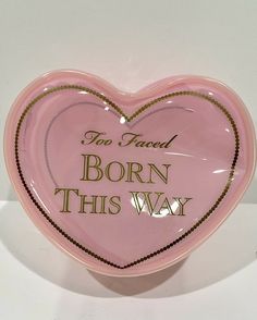 TOO FACED Clear Heart ❤️ Shaped BORN THIS WAY Makeup / Cosmetics Bag. Too Faced Makeup Bag, Too Faced Makeup Aesthetic, Born This Way Makeup, Feminine Makeup, Dream Wishlist, Beauty Wishlist, Clear Heart, Trinket Trays, Pink Mirror