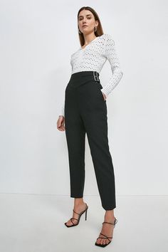 Crafted In A Luxurious Stretch Fabric, These Trousers Are Designed To Flatter You To A Fault. The Fabric Is Double-Faced For A Sculpted Look That Flatters The Figure While Offering A Crisp, Tailored Finish That Sits Beautifully Against The Body. Cut In A Leg-Enhancing Silhouette, The Pair Are Beautifully Finished Off With Glossy Buckles At The Waist. Classic Trousers Women, Types Of Trousers, Buckle Pants, Classic Trousers, Romantic Outfit, Perfect Pant, Fashion Face Mask, Karen Millen, Tailored Trousers