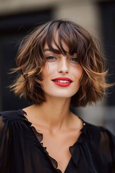 Hairstyles While Growing Out Short Hair, French Bob Red Hair, Messy French Bob, Italian Bob 2024, French Shag, Short French Bob, French Haircut, Cortes Bob, New Short Hairstyles