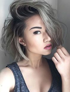 Discover Exciting Gray Hair Dye Trends and Vibrant Color Options Short Silver Hair, Bold Hair Color, Cute Short Haircuts, Gray Hair Cuts, Short Grey Hair, Cute Hairstyles For Short Hair, Grunge Hair, Girl Stuff