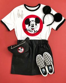 Vans Slip On Platform, Disney Wear, Disney Lifestyle, Disneyland Outfits, Disney Outfit