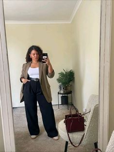 Modest Elegant Outfits Plus Size, Curvy Outfits Work Business Casual, Corporate Casual Plus Size, Plus Size Work Trip Outfits, Cloth Style For Women, Business Casual Outfit Midsize, Mid Size Fashion Workwear, Work Fits Plus Size, Thrifted Business Casual Outfits