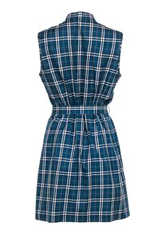 Look polished in plaid when you snag this classic Burberry shift dress. This teal beauty offers a pop of color that's sure to brighten up you work wardrobe. Featuring a detachable tie belt for countless looks, this closet essential will become your go-to for a chic, professional look. Pairs well with cream loafers and a boss babe attitude! Size M 100% Cotton Front button-up closure Detachable belt Unlined Bust 40" Waist 35" Shoulder to hem 36" Preppy Plaid Sleeveless Dress, Sleeveless Plaid Dress For Work, Sleeveless Plaid Dress For Daywear, French Girl Chic, Chic Shop, Closet Essentials, Buy Shoes Online, French Chic, Professional Look