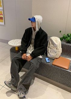 Minimalist Fits Aesthetic, Oversized Streetwear Men, Oversized Fits Men, Hoodie Under Jacket Outfit, Korean Jacket Outfit, Clothing For Men, Korean Street Style Men, Outfits For Cool Weather, Oversize Jacket Outfit