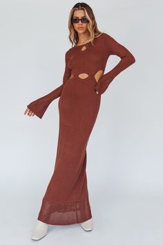 Shop the Long Sleeve Cut-Out Knit Maxi Dress Coffee | Selfie Leslie Coffee Selfie, Stylish Maxi Dress, Weekend Coffee, Selfie Leslie, Coffee Dates, Knit Maxi Dress, Maxi Dress Online, Iron Material, Maxi Knit Dress