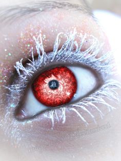 Rooster Black Eye Pencil, Red Contacts, Halloween Contact Lenses, Eyes Artwork, Halloween Contacts, Crazy Eyes, Magic Eyes, Eye Photography, Red Eye