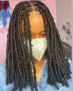 Short Soft Locs Hairstyles, Soft Locs Short, Faux Locs Marley Hair, Woman Locs, Short Box Braids Hairstyles, Soft Locs, Big Box Braids Hairstyles, Twists Locs, Butterfly Locs