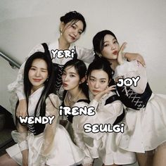 Red Velvet Group Photo With Names, Red Velvet Group Photo, Red Velvet Group, Kpop Idols, Kpop Idol, Red Velvet, Rv