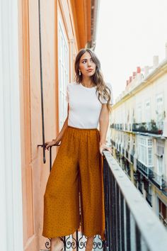 Style Parisienne, Teaching Outfits, Culotte Pants, Summer Work Outfits, Winter Mode, Boho Pants, Work Outfits Women, Professional Outfits