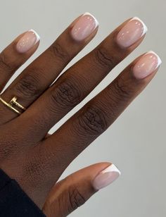 French Nails On Black Women, French Manicure Dark Skin, Square Nails French Tip Color, French Nails Dark Skin, French Nails Black Women, Natural Nails With Design, Nude Nails Black Women, French Manicure Short Nails, White Short Nails