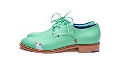 Green mint women's brogues shoes, unique shade of sage and mint on a shoes make them unique and special as you are. Handcrafted from the softest italian leather from top to bottom they are true realization of the phrase: Shoe love is true love. Men inspired, this brogues balance comfort with style. Signature with patches and stitches in front and back they are perfect way to stay elegant all through the day.   They are every women's must have transeasonal pair of flat shoes.  Wear yours with eve Yellow Ankle Boots, Women's Oxford Shoes, Brogues Shoes, Black Court Shoes, Women Brogues, Shoes Unique, Green Flats, Shoes Green, Green Mint