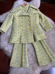 Amazing handmade 3 piece polyester suit girls size 4/5.  This gives parent trap and sonny and Cher vibes. So groovy. Check measurements Jacket 18. Length 24. Chest 13. Sleeve tunic 17. Length 24. Chest Slacks 22 length 20 waist 16 inseam Truly a one of a kind handmade show stopper from 1970s 1960s Inspired Fashion, Fitted Green Sets For Fall, Retro Long Sleeve Sets For Fall, Vintage Long Sleeve Sets For Spring, Retro Long Sleeve Spring Set, Fitted Matching Pant Set For Fall, Vintage Long Sleeve Spring Sets, Fall Matching Set Fitted Pants, Fitted Fall Pants Matching Set