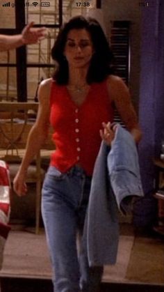 Dramatic Classic Style, Estilo Rachel Green, Monica Friends, Mode Old School, Friends Outfits, Rachel Green Outfits, 90’s Outfits, 90s Inspired Outfits