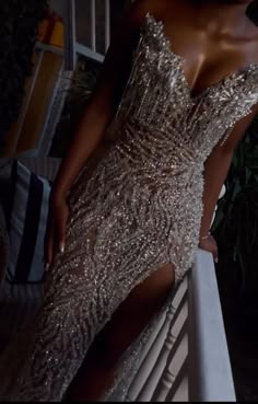 Silver Prom Dress Sparkly, Md Dress Ideas, 8th Grade Prom Dresses, Prom Send Off, Prom Dress Sparkly, Matric Dress, Silver Prom Dress