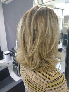 Medium Hair Styles For Women, Medium Layered Haircuts, Shoulder Length Hair Cuts, Haircuts For Medium Hair, Short Wedding Hair, Penteado Cabelo Curto, Long Blonde, Fashion Life, Long Blonde Hair