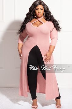 Polyester %: 93 Spandex %: 7 Model is wearing a 1x Women Poses, Chic And Curvy, Long Tunic Tops, Long Tunic, Plus Size Top, Female Poses, Plus Size Clothing, Tunic Top, Size Clothing