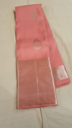 Long Frok, Kanjeevaram Sarees, Lehenga Saree Design, Friend Jokes, Peach Saree, Silk Saree Banarasi, Beautiful Sarees, Saree Banarasi