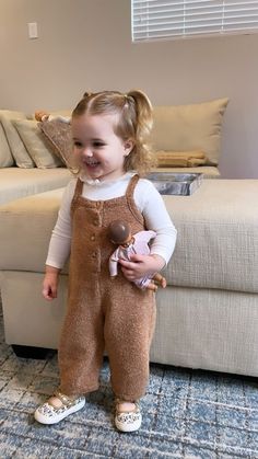 Baby Girl Outfits Aesthetic, Baby Aesthetic Girl, Toddler Aesthetic, Cute Toddler Outfits, Beautiful Profile, Baby Fits, Foto Baby