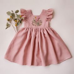 Square Neckline Dress, Linen Pinafore, Outfit Birthday, Peter Pan Collar Blouse, Birthday Party Outfits, Butterfly Embroidery, First Birthday Outfits, Neckline Dress, Dress For Girls